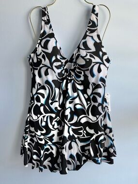 Beyond Control Women's White, Black & Blue V-Neck Swim Dress Size 14